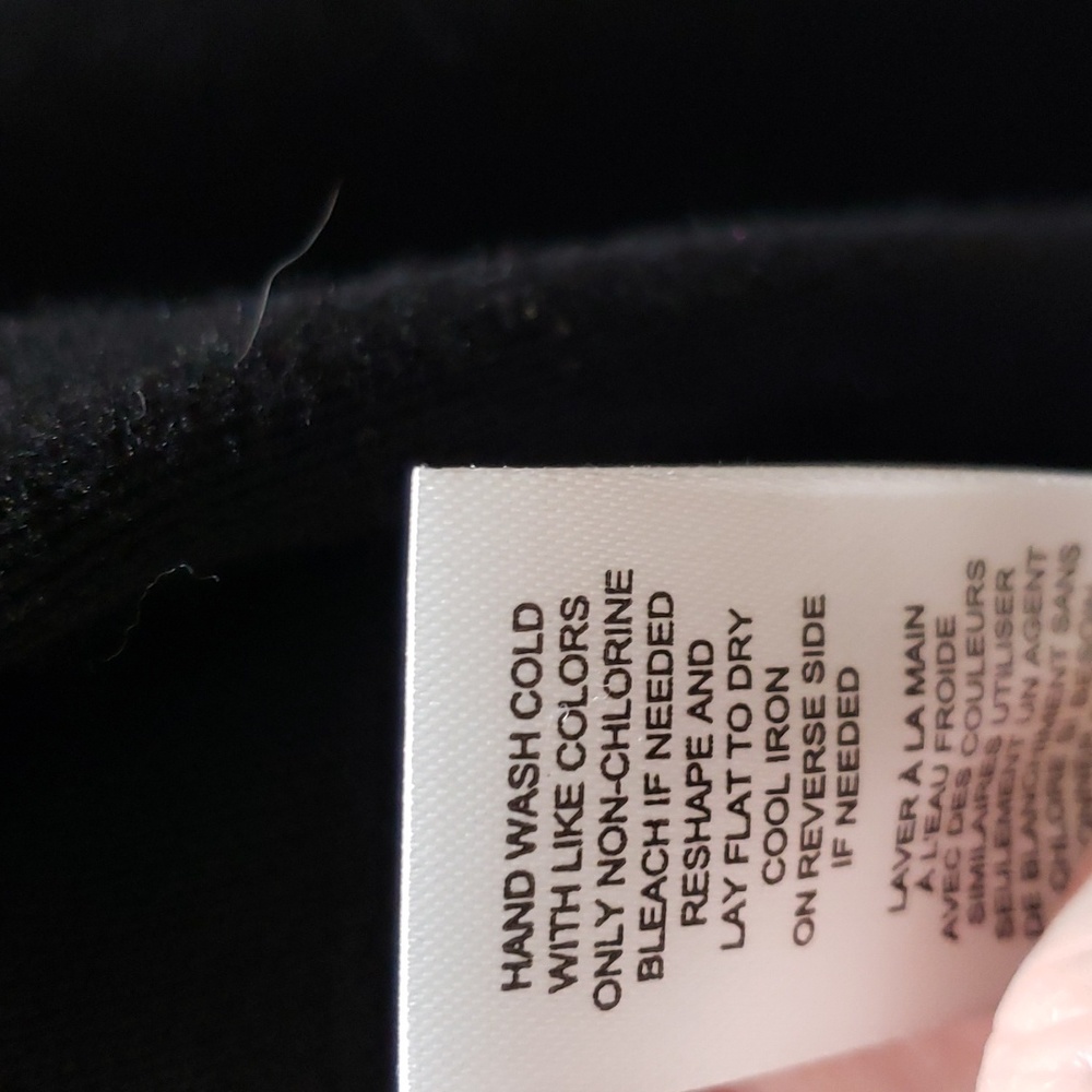 Tahari Black and White Women's Sweater - Picture 14 of 16
